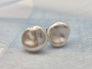 Einzigartige Keshi-Perlen Ohrstecker 925/- Silber platiniert