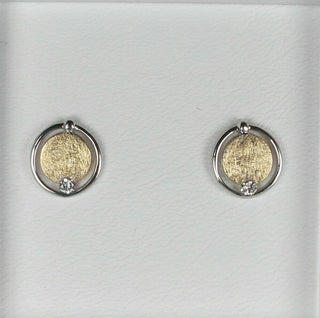 Ohrstecker 585/- Gelbgold mit Brillanten – 0,03 ct, kratzmattem Kreis