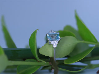 Ring 750/- WG mit Dia. 0,09 Gvs Aquam. 0,40ct