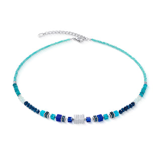 Coeur de Lion Halskette Wave Precious Flow 3046100607 in silber-teal mit blauen und türkisen Edelstein-Cubes und zentralem Wave-Quader